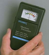 Typical pinless moisture meter