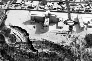 Photo example of ground failure-landslide - Alaska, 1964